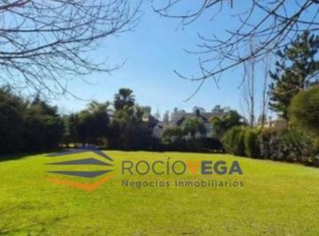 Terreno · 900m² · Lote en Venta en Barrio Campos de Alvarez, Francisco del Álvarez, Moreno