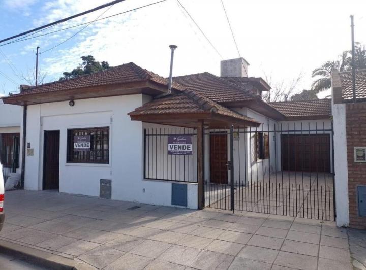 Casa · 112m² · 4 Ambientes · 1 Cochera