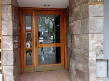 Departamento · 98m² · 4 Dormitorios · Vende - Amplio Departamento - C/san Martin - Ciudad - Mendoza