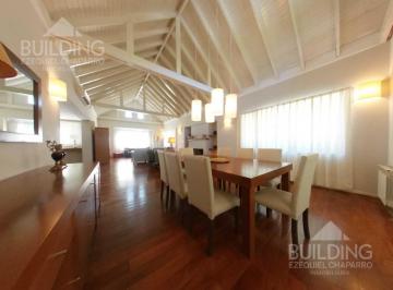 Casa · 330m² · 11 Ambientes · 2 Cocheras · Casa en Venta - 3 Dorm. - Barrio Grand Bell I