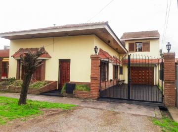 Casa · 270m² · 5 Ambientes · 3 Cocheras · Casa en Monte Grande