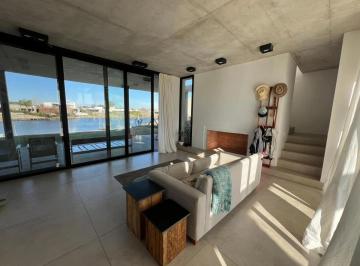 Casa · 240m² · 4 Ambientes · 1 Cochera · Casa en Barrio San Sebastián