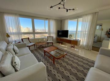 Departamento · 165m² · 4 Ambientes · 1 Cochera · Departamento en Playa Mansa