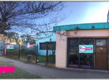 Casa · 160m² · 4 Ambientes · 1 Cochera · Casa con Local Comercial Para Refaccionar en Venta