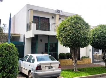 Casa de 7 ambientes, Lanús · Chaleto o Vivienda 2 Familias Precioso Barrio