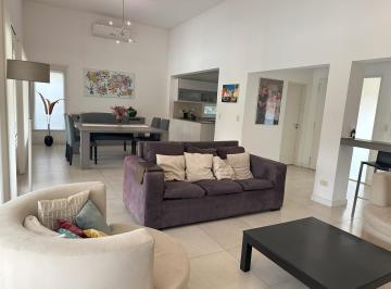 Casa · 240m² · 6 Ambientes · 2 Cocheras · Casa en Venta en La Reserva Cardales Apto Credito!