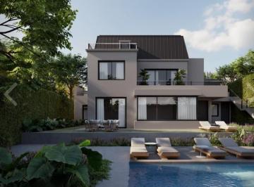 Casa · 234m² · 5 Ambientes · 3 Cocheras · Casa en Belgrano R