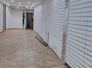 Local comercial · 45m² · 1 Ambiente · Local Sobre Peatonal Rivadavia, Consulte.