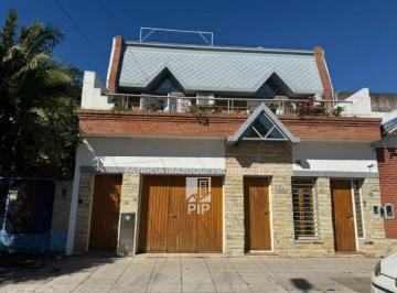 PH · 128m² · 3 Ambientes · 1 Cochera · PH en Venta en Haedo