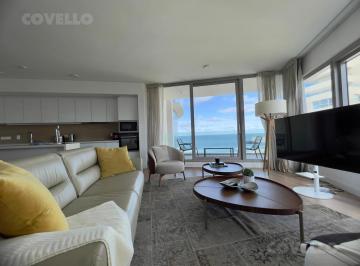 Departamento · 162m² · 3 Ambientes · 1 Cochera · Venta Trump Tower, Playa Brava