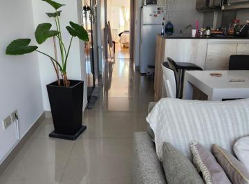 Departamento de 2 ambientes, Liniers · Semipiso de 2 Amb. Al Frente con 2 Balcones Terraza