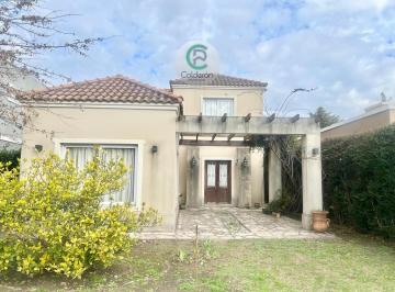 Casa · 150m² · 4 Ambientes · Casa en Venta Country Club Banco Provincia
