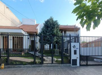 Casa de 7 ambientes, Neuquén · Casa en Venta en El Centro de La Ciudad de Neuquén.
