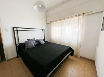 Casa de 5 ambientes, Córdoba · Alquiler Casa Dos Dorm. en Av Rafael Nuñez