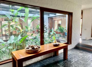 Casa de 4 ambientes, San Isidro · Casa en Venta en La Horqueta