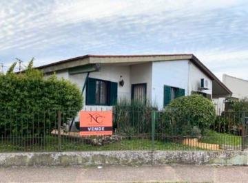 Casa de 4 ambientes, Almirante Brown · Hermoso Chalet en Venta 4 Ambientes!