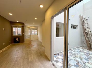 PH · 56m² · 2 Ambientes · Casa Refaccionada a Nueva de 1 Dormitorio en Barrio Hipodromo
