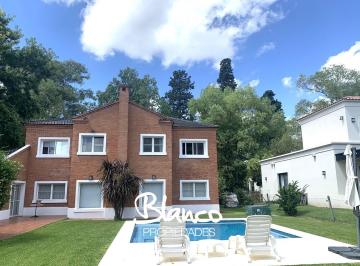 Casa · 296m² · 5 Ambientes · 1 Cochera · Casa en Venta en Sausalito, Pilar, G. B. a. Zona Norte