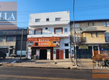 Local comercial · 609m² · 12 Ambientes · Local 323 m² y 4 Dptos 3 Amb Cada Uno en Pa (Venta en Block) - Villa Luzuriaga