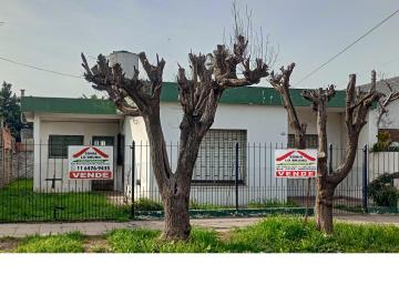 Casa de 4 ambientes, Moreno · Casa Estilo Americana, Paso del Rey Norte. Corrientes Entre C. Pellico y Sta Fe.