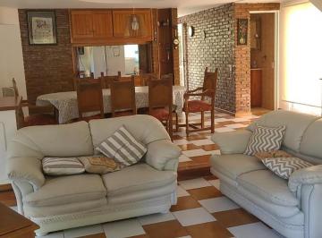 Casa · 170m² · 6 Ambientes · 4 Cocheras · Casa Alquiler Campo Chico Country Club