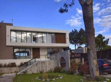Casa · 330m² · 6 Dormitorios · 2 Cocheras · Venta Casa Maritimo II Costa Esmeralda Vista Al Mar!
