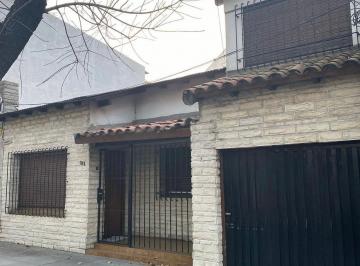 Casa de 4 ambientes, Lomas de Zamora · Oliden Al 100! a Pasos de La Av y de Las Lomitas