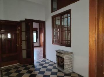 PH · 83m² · 4 Ambientes · PH Sin Expensas y con Buen Acceso a La Venta en La Boca