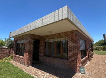 Casa · 75m² · 3 Ambientes · 1 Cochera · Casa en El Gaucho
