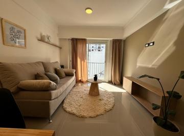 Departamento · 46m² · 2 Ambientes · Departamento de 2 Ambientes a La Calle con Balcon y Dependen