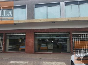 Local comercial · 400m² · Local Comercial 400 m² S/ Av - La Tablada