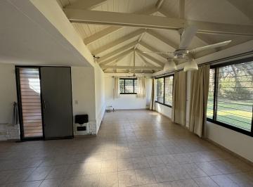 Casa · 200m² · 5 Ambientes · 2 Cocheras · Casa en Venta