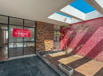 Casa de 5 ambientes, Godoy Cruz · Venta Casa B° Supe. Godoy Cruz, Mendoza.