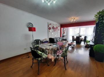 Departamento · 89m² · 3 Ambientes · Semip en Valentin Gomez Al 2900 - Frente 89 m² Impec Balcon V/abierta T/sol Espect Living
