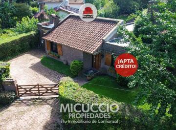Quinta vacacional · 163m² · 5 Ambientes · Casaquinta en Venta, Violeta N°1147, Barrio El Cazador. Apta Credito.