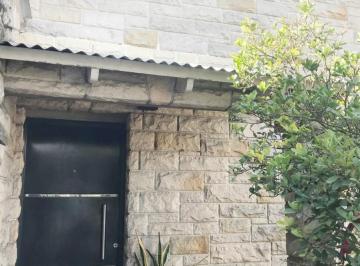 Casa · 115m² · 4 Ambientes · Venta - Casa con Jardín en Monte Grande