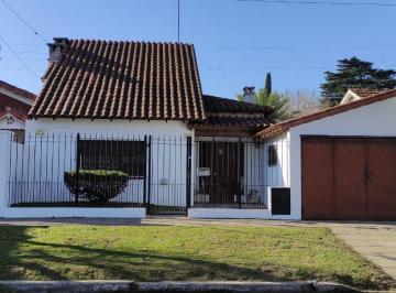 Casa · 300m² · 5 Ambientes · 1 Cochera · Casa en Moreno Norte Exclusivo Uso Comercial o Profesional