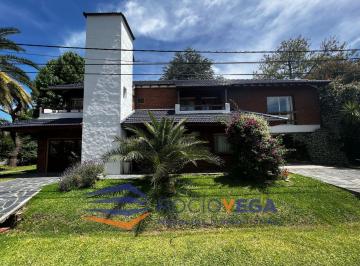 Casa · 180m² · 6 Ambientes · 4 Cocheras · Casa en Venta en Country Banco Provincia, Francisco Alvarez, Moreno