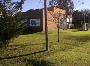 Casa de 4 ambientes, Miramar · Casa en La Lomas en Venta