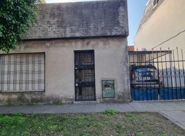 Casa · 150m² · 3 Ambientes · 1 Cochera · Oportunidad Casa en Venta en Palomar de 3 Ambientes Sobre Lote Propio F: 10062