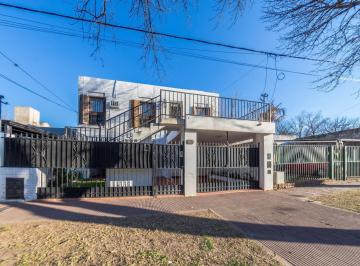Casa · 177m² · 7 Ambientes · 1 Cochera · En Venta - Dos Casas Unifamiliar de Dos Dorm. Cada Una - Barrio El Gráfico, Fisherton
