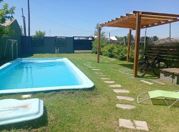 Casa de 3 ambientes, San Vicente · Casa 3 Amb con Pileta en Lote de 300 m²