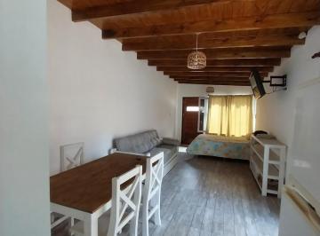 Casa de 1 ambiente, Miramar · Departamento Tipo Cabaña de Campo en Alquiler Temporario Bristol Miramar