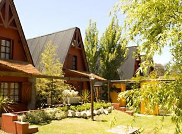 Casa de 3 ambientes, Miramar · Complejo de Cabañas en Parquemar - Venta