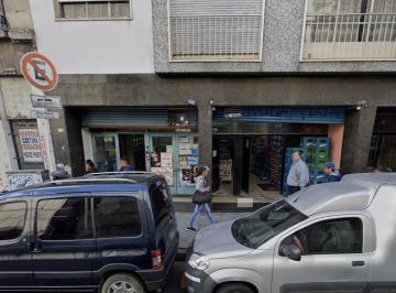 Local comercial · 400m² · Venta de Local 400 m², Ideal Supermercado - Monserrat