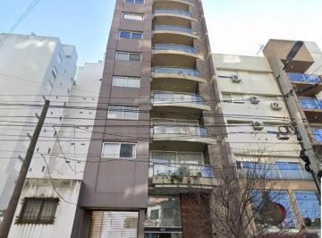 Departamento · 70m² · 3 Ambientes · 1 Cochera · Hermoso Piso 3 Ambientes con Amenities - Excelente Zona