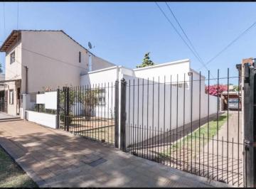 PH · 85m² · 5 Ambientes · 4 Cocheras · PH 5 Ambientes con Cochera y Patio