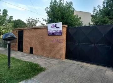Casa · 155m² · 5 Ambientes · 3 Cocheras · Casa Cinco Ambientes Muy Funcional