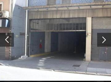 Garage , Monserrat · Cochera Próxima a 9 de Julio