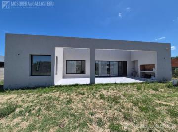 Casa · 134m² · 5 Ambientes · Casa en Venta en San Sebastian Area 1